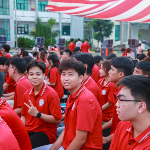 “LỄ KHAI GIẢNG HÔM NAY MỞ ĐƯỜNG CHO KỶ NGUYÊN MỚI CỦA TRƯỜNG ĐẠI HỌC VIỆT NHẬT”